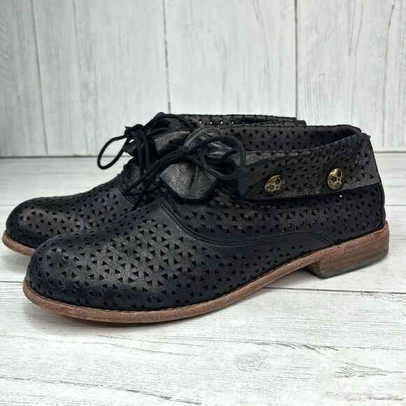 Patricia Nash Sabrina Ankle Black Leather Booties in Womens Size 7 - Picture 9 of 9